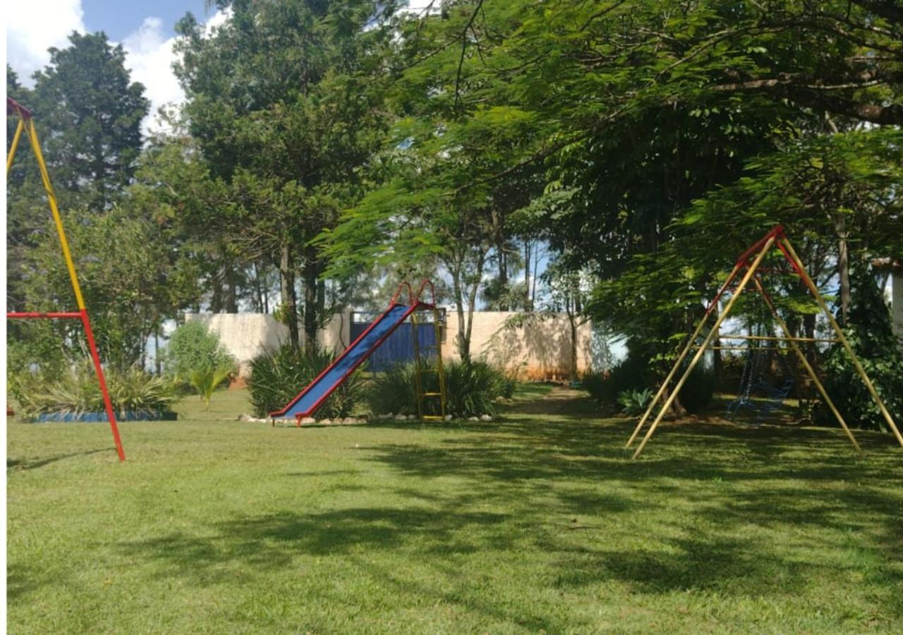 Madre & Hija Hotel ปิเอดาจี ภายนอก รูปภาพ